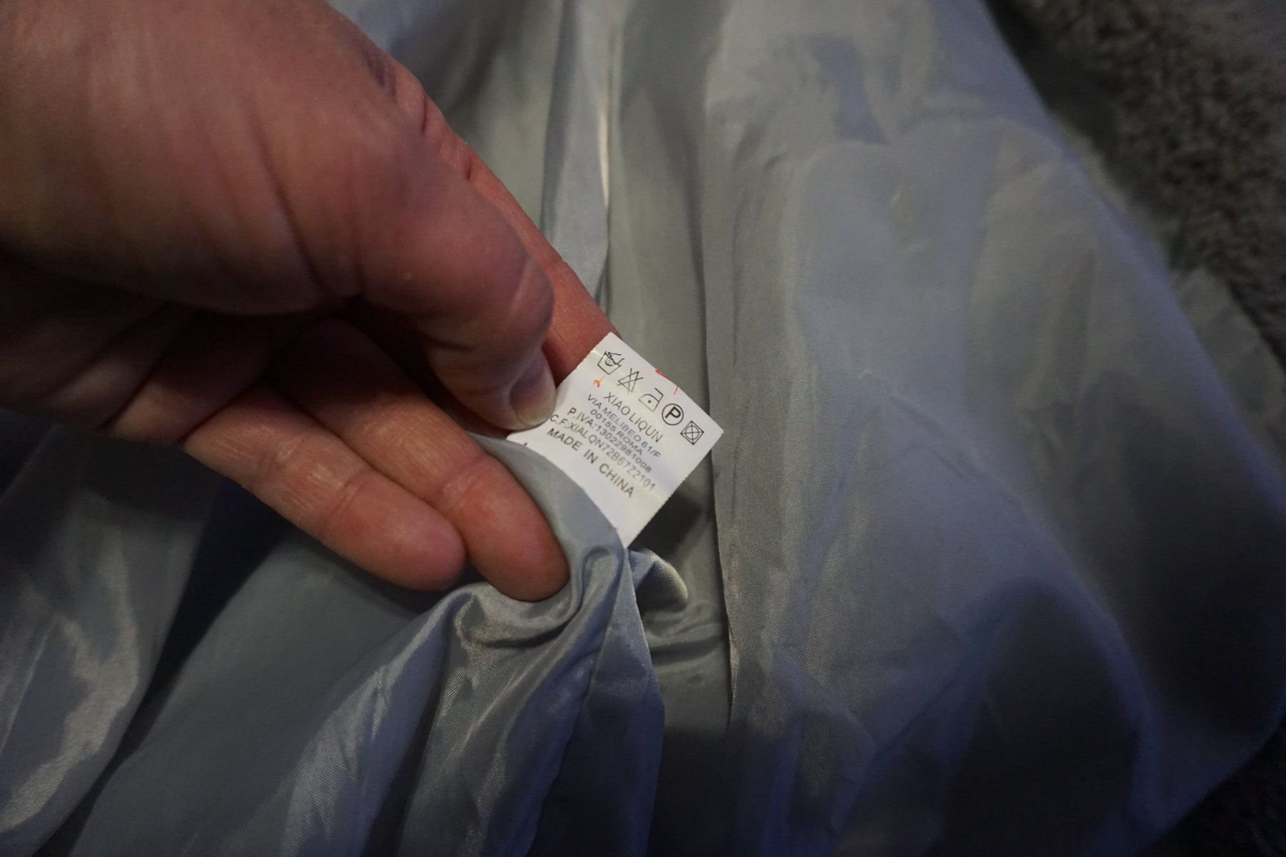 Vestes: Winter Kuscheljacke, Grau, ca. Grösse M – D'occasion à Zürich par einalemjena 6